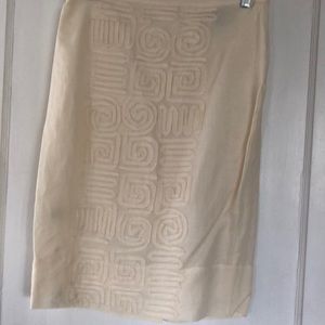 MaxAzria cream skirt